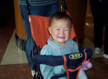 Becca is such a cheerful baby!